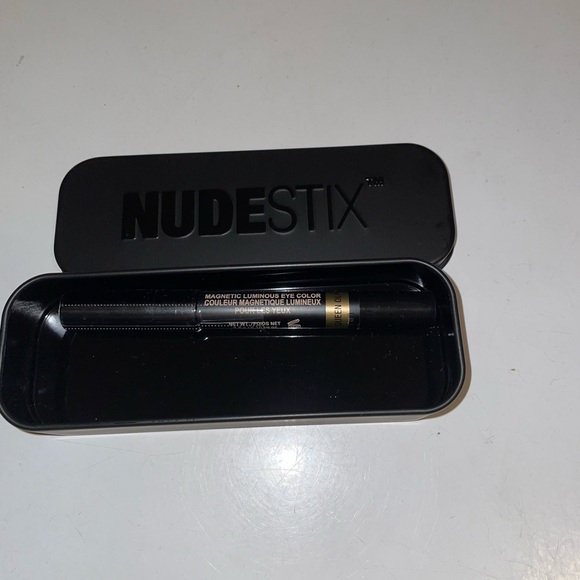 Brand New Nudestix Magnetic Eye Color - Picture 3 of 4